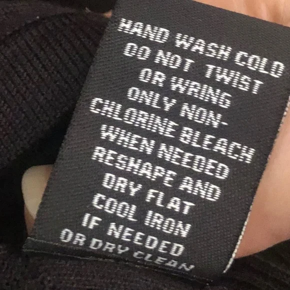 Premise studio 3/4 sleeve black pearl button sweater 2X - Picture 4 of 6